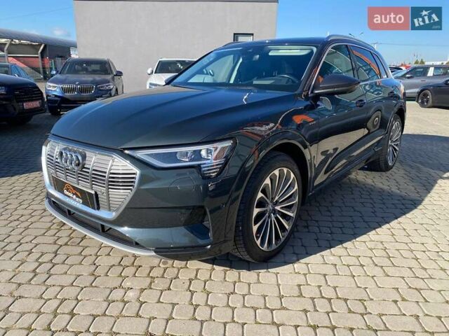 Сірий Ауді E-Tron, об'ємом двигуна 0 л та пробігом 66 тис. км за 32900 $, фото 2 на Automoto.ua