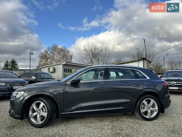 Серый Ауди E-Tron, объемом двигателя 0 л и пробегом 162 тыс. км за 20850 $, фото 52 на Automoto.ua
