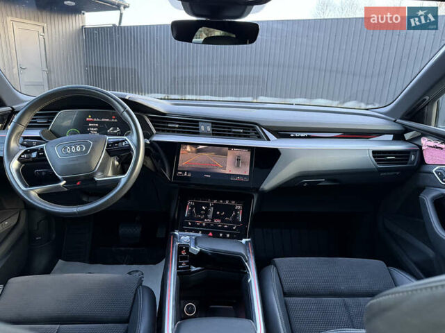 Серый Ауди E-Tron, объемом двигателя 0 л и пробегом 155 тыс. км за 27750 $, фото 39 на Automoto.ua