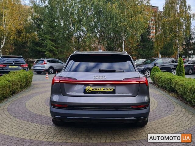 Серый Ауди E-Tron, объемом двигателя 95 л и пробегом 118 тыс. км за 37999 $, фото 3 на Automoto.ua