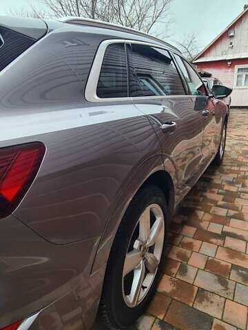 Серый Ауди E-Tron, объемом двигателя 0 л и пробегом 146 тыс. км за 21000 $, фото 12 на Automoto.ua