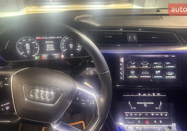 Сірий Ауді E-Tron, об'ємом двигуна 0 л та пробігом 55 тис. км за 39000 $, фото 5 на Automoto.ua