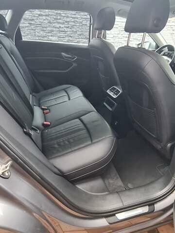 Серый Ауди E-Tron, объемом двигателя 0 л и пробегом 146 тыс. км за 21000 $, фото 34 на Automoto.ua