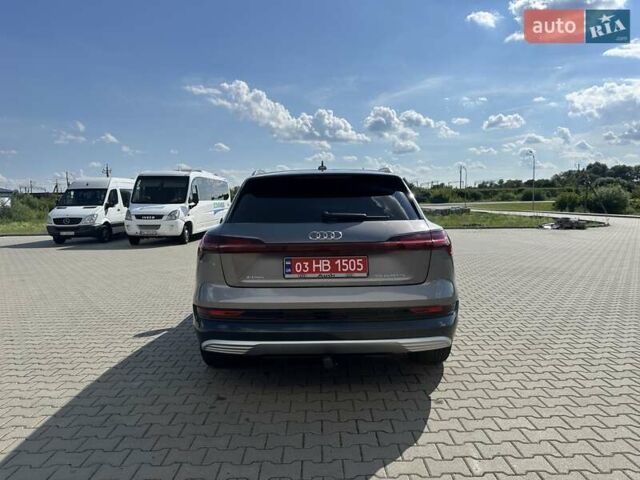 Сірий Ауді E-Tron, об'ємом двигуна 0 л та пробігом 107 тис. км за 24300 $, фото 9 на Automoto.ua