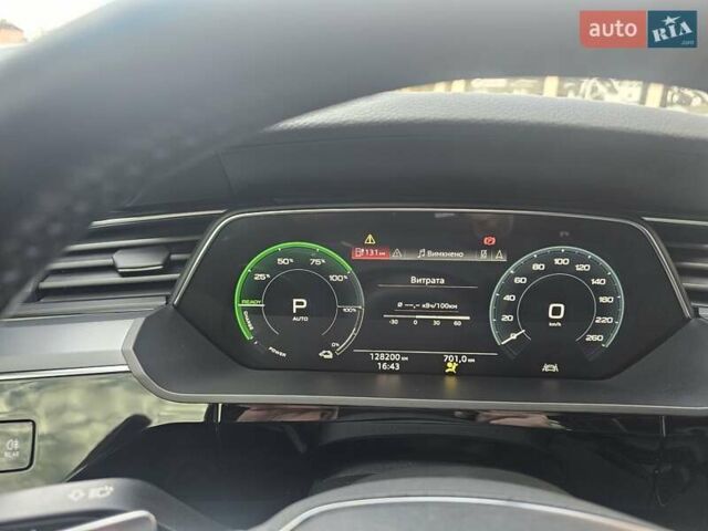 Сірий Ауді E-Tron, об'ємом двигуна 0 л та пробігом 128 тис. км за 24900 $, фото 8 на Automoto.ua