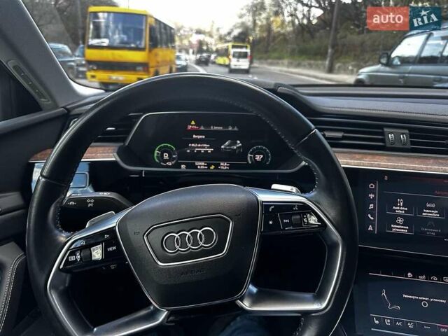 Сірий Ауді E-Tron, об'ємом двигуна 0 л та пробігом 52 тис. км за 35000 $, фото 9 на Automoto.ua