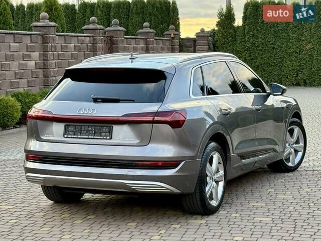 Ауді E-Tron 2019 у Рівному на Automoto.ua Сірий Ауді E-Tron, об'ємом двигуна 0 л та пробігом 139 тис. км за 26900 $, фото 68 на Automoto.ua