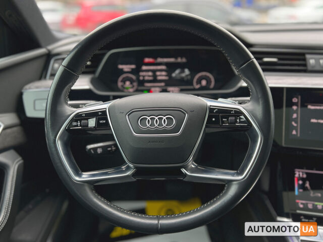 Сірий Ауді E-Tron, об'ємом двигуна 95 л та пробігом 65 тис. км за 33200 $, фото 15 на Automoto.ua