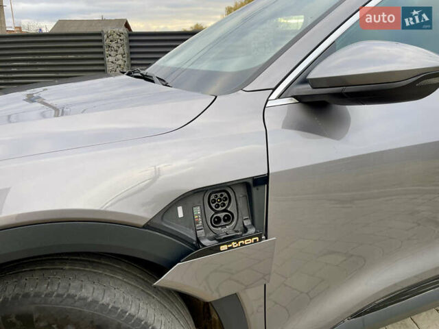 Серый Ауди E-Tron, объемом двигателя 0 л и пробегом 160 тыс. км за 23400 $, фото 7 на Automoto.ua