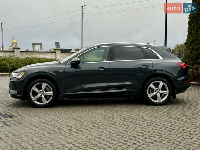 Сірий Ауді E-Tron, об'ємом двигуна 0 л та пробігом 59 тис. км за 30500 $, фото 8 на Automoto.ua