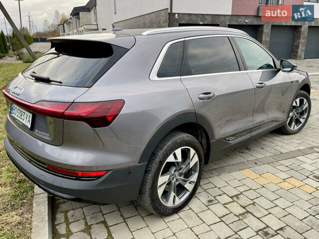 Серый Ауди E-Tron, объемом двигателя 0 л и пробегом 160 тыс. км за 23400 $, фото 3 на Automoto.ua