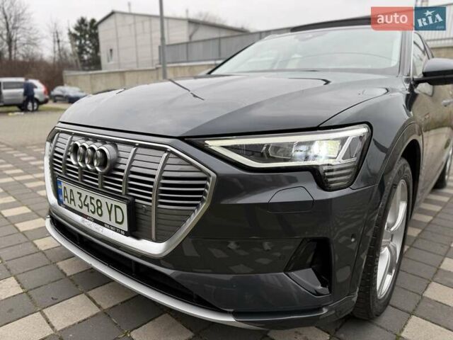 Серый Ауди E-Tron, объемом двигателя 0 л и пробегом 116 тыс. км за 25900 $, фото 15 на Automoto.ua