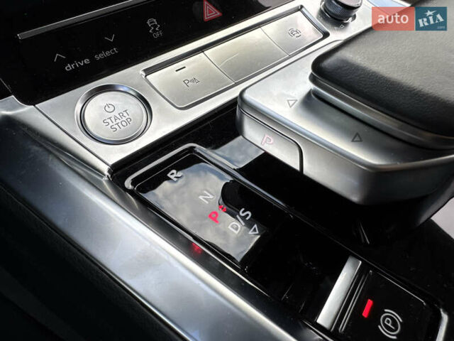 Серый Ауди E-Tron, объемом двигателя 0 л и пробегом 162 тыс. км за 20850 $, фото 29 на Automoto.ua