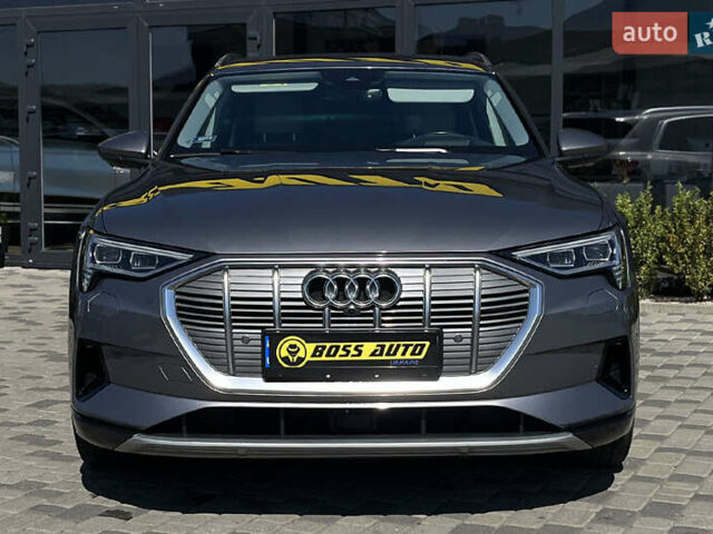 Серый Ауди E-Tron, объемом двигателя 0 л и пробегом 165 тыс. км за 29800 $, фото 1 на Automoto.ua