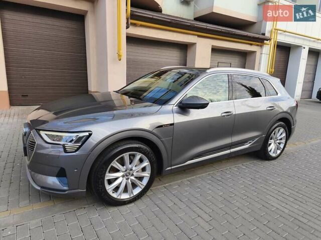Сірий Ауді E-Tron, об'ємом двигуна 0 л та пробігом 128 тис. км за 29500 $, фото 5 на Automoto.ua