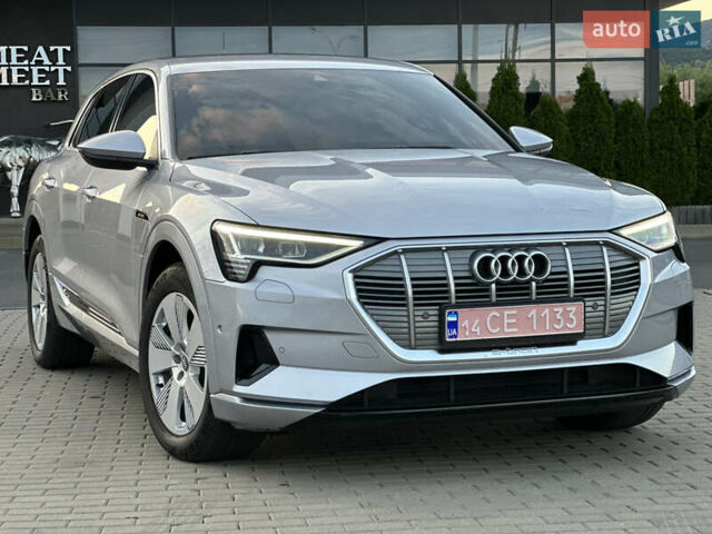 Серый Ауди E-Tron, объемом двигателя 0 л и пробегом 161 тыс. км за 25500 $, фото 1 на Automoto.ua