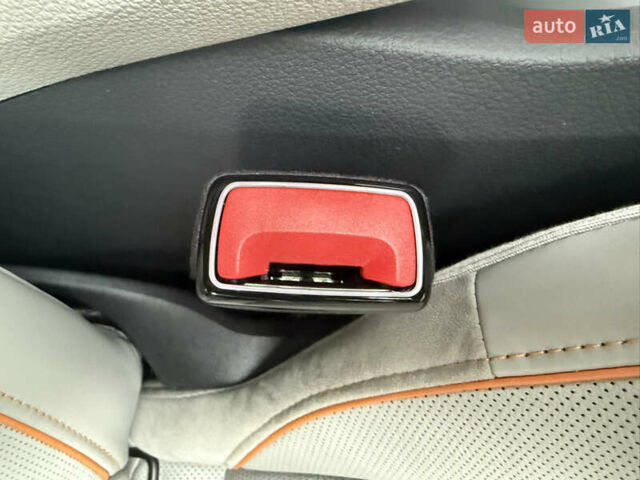 Ауди E-Tron 2020 в Киеве на Automoto.ua Серый Ауди E-Tron, объемом двигателя 0 л и пробегом 71 тыс. км за 35300 $, фото 29 на Automoto.ua