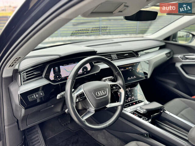Серый Ауди E-Tron, объемом двигателя 0 л и пробегом 150 тыс. км за 25500 $, фото 9 на Automoto.ua