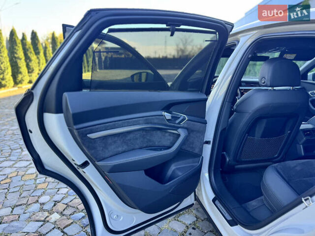 Сірий Ауді E-Tron, об'ємом двигуна 0 л та пробігом 105 тис. км за 34000 $, фото 20 на Automoto.ua