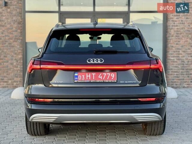 Серый Ауди E-Tron, объемом двигателя 0 л и пробегом 97 тыс. км за 21900 $, фото 17 на Automoto.ua