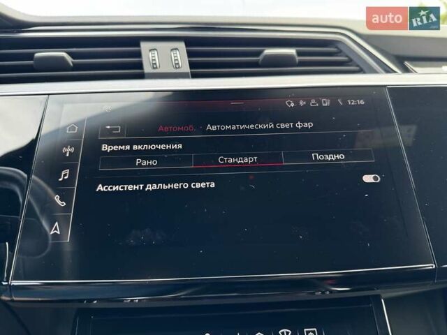 Серый Ауди E-Tron, объемом двигателя 0 л и пробегом 119 тыс. км за 33500 $, фото 33 на Automoto.ua