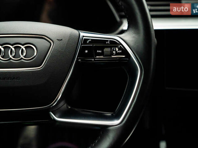 Сірий Ауді E-Tron, об'ємом двигуна 0 л та пробігом 154 тис. км за 25900 $, фото 76 на Automoto.ua