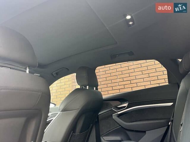 Серый Ауди E-Tron, объемом двигателя 0 л и пробегом 54 тыс. км за 35000 $, фото 23 на Automoto.ua