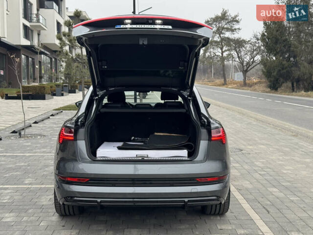 Сірий Ауді E-Tron, об'ємом двигуна 0 л та пробігом 140 тис. км за 33800 $, фото 23 на Automoto.ua