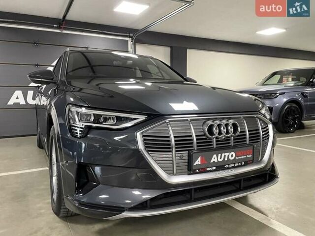 Серый Ауди E-Tron, объемом двигателя 0 л и пробегом 120 тыс. км за 28700 $, фото 9 на Automoto.ua