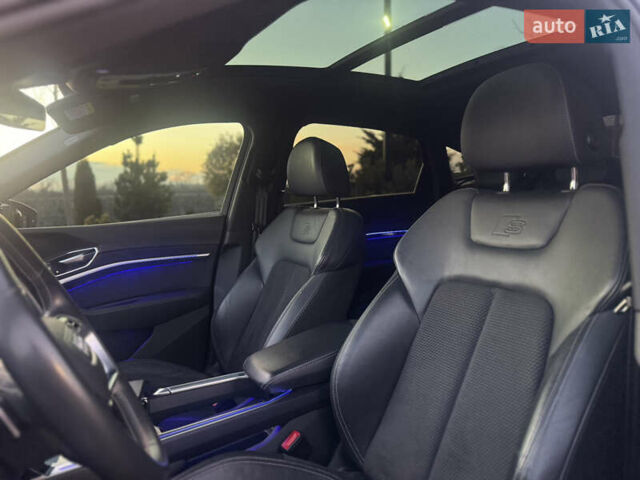 Сірий Ауді E-Tron, об'ємом двигуна 0 л та пробігом 140 тис. км за 37000 $, фото 52 на Automoto.ua