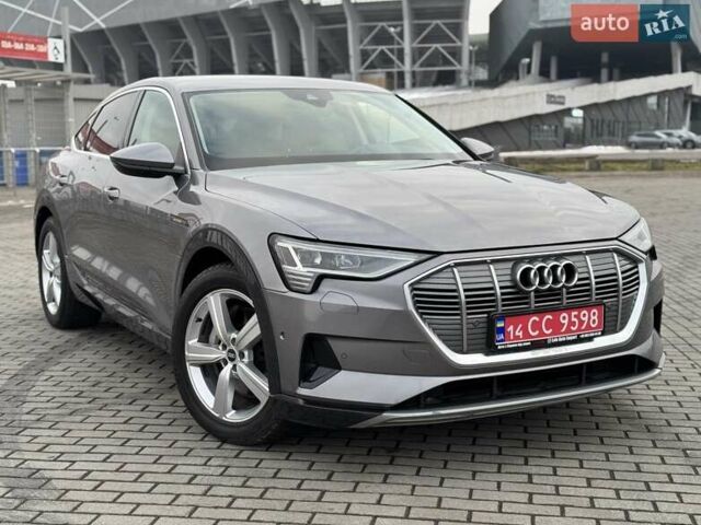 Серый Ауди E-Tron, объемом двигателя 0 л и пробегом 109 тыс. км за 30900 $, фото 3 на Automoto.ua