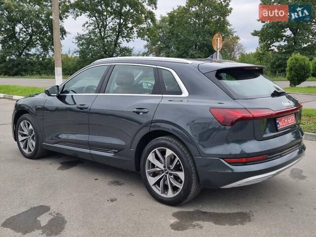 Сірий Ауді E-Tron, об'ємом двигуна 0 л та пробігом 120 тис. км за 29650 $, фото 6 на Automoto.ua