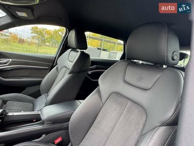 Ауди E-Tron 2020 в Киеве на Automoto.ua Серый Ауди E-Tron, объемом двигателя 0 л и пробегом 140 тыс. км за 29500 $, фото 3 на Automoto.ua