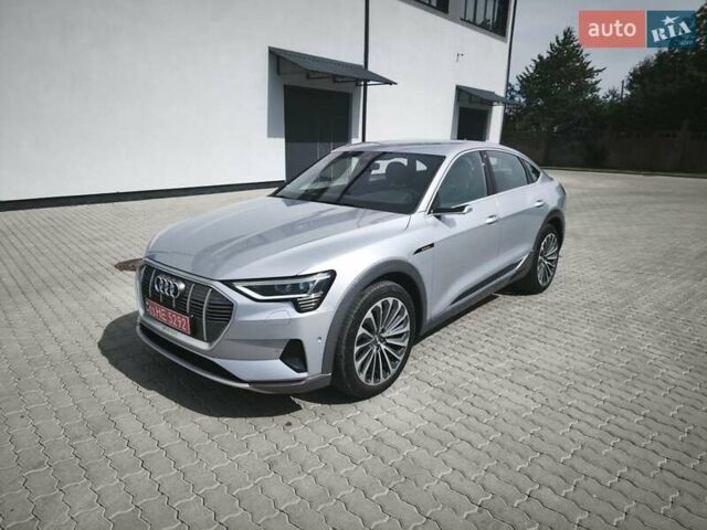 Серый Ауди E-Tron, объемом двигателя 0 л и пробегом 70 тыс. км за 34500 $, фото 52 на Automoto.ua