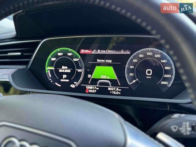 Сірий Ауді E-Tron, об'ємом двигуна 0 л та пробігом 100 тис. км за 25500 $, фото 18 на Automoto.ua