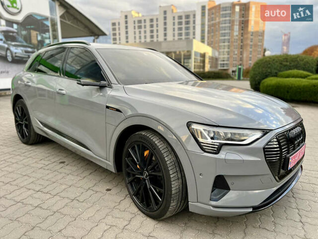 Ауди E-Tron 2020 в Луцке на Automoto.ua Серый Ауди E-Tron, объемом двигателя 0 л и пробегом 104 тыс. км за 33000 $, фото 2 на Automoto.ua