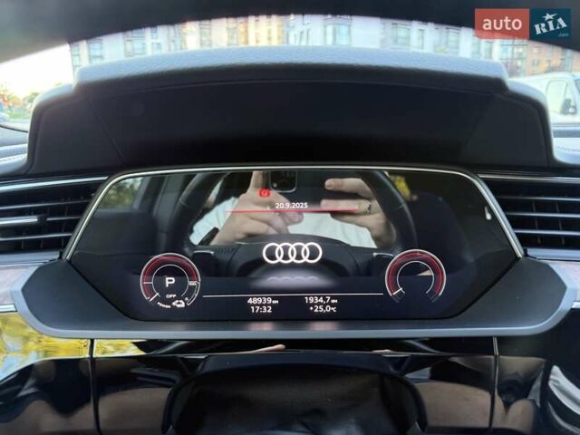 Ауди E-Tron 2020 в Луцке на Automoto.ua Серый Ауди E-Tron, объемом двигателя 0 л и пробегом 49 тыс. км за 35550 $, фото 27 на Automoto.ua