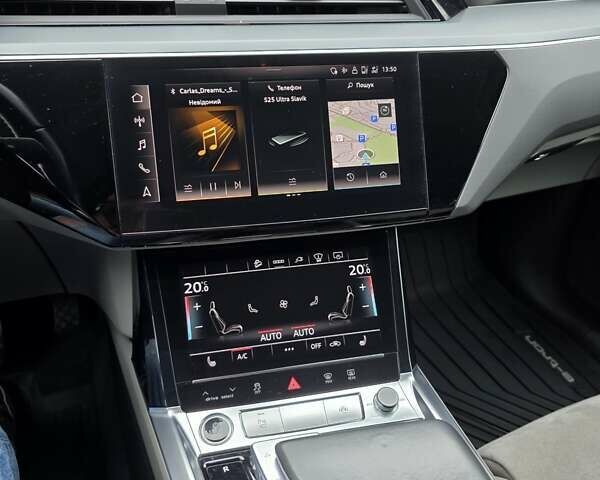Серый Ауди E-Tron, объемом двигателя 0 л и пробегом 90 тыс. км за 36500 $, фото 38 на Automoto.ua