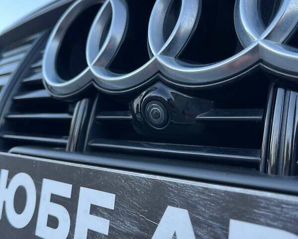 Серый Ауди E-Tron, объемом двигателя 0 л и пробегом 45 тыс. км за 29900 $, фото 4 на Automoto.ua