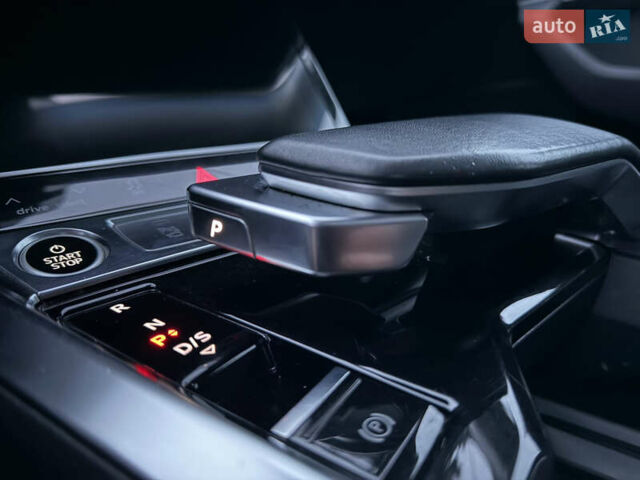 Ауди E-Tron 2020 в Житомире на Automoto.ua Серый Ауди E-Tron, объемом двигателя 0 л и пробегом 169 тыс. км за 22899 $, фото 38 на Automoto.ua