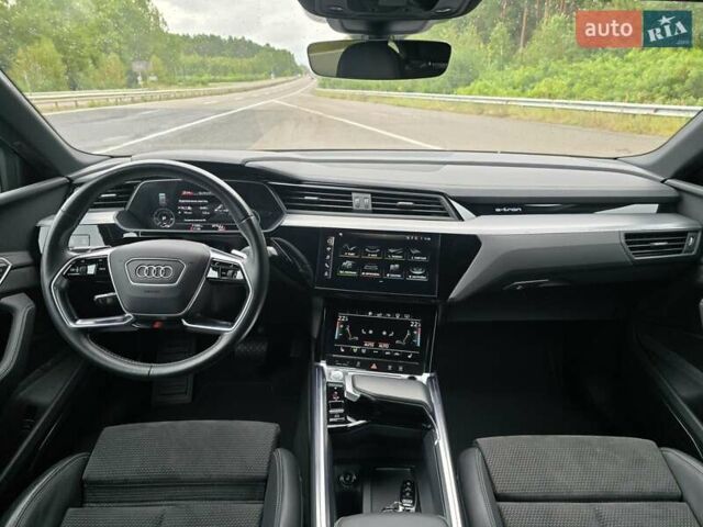 Серый Ауди E-Tron, объемом двигателя 0 л и пробегом 71 тыс. км за 33999 $, фото 81 на Automoto.ua
