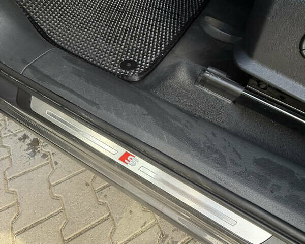 Серый Ауди E-Tron, объемом двигателя 0 л и пробегом 145 тыс. км за 37500 $, фото 54 на Automoto.ua