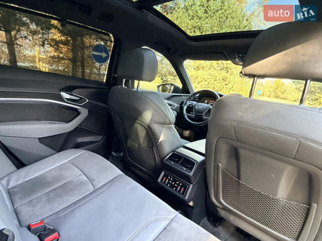 Ауді E-Tron 2020 у Дрогобичі на Automoto.ua Сірий Ауді E-Tron, об'ємом двигуна 0 л та пробігом 180 тис. км за 27990 $, фото 17 на Automoto.ua