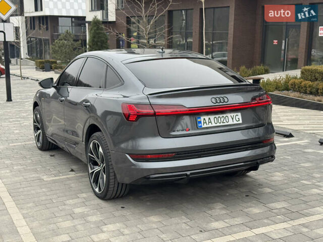 Сірий Ауді E-Tron, об'ємом двигуна 0 л та пробігом 140 тис. км за 33800 $, фото 7 на Automoto.ua