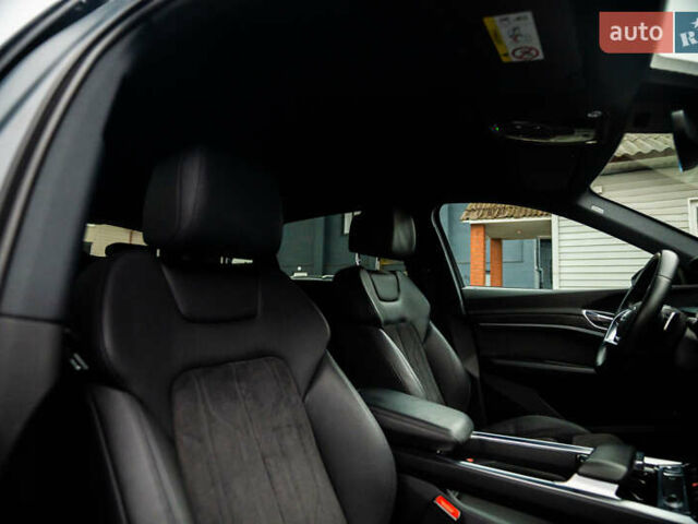 Сірий Ауді E-Tron, об'ємом двигуна 0 л та пробігом 154 тис. км за 25900 $, фото 94 на Automoto.ua