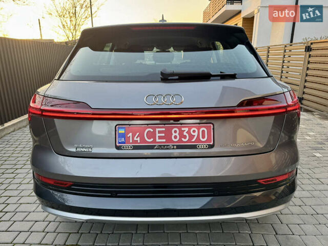 Сірий Ауді E-Tron, об'ємом двигуна 0 л та пробігом 143 тис. км за 27900 $, фото 43 на Automoto.ua
