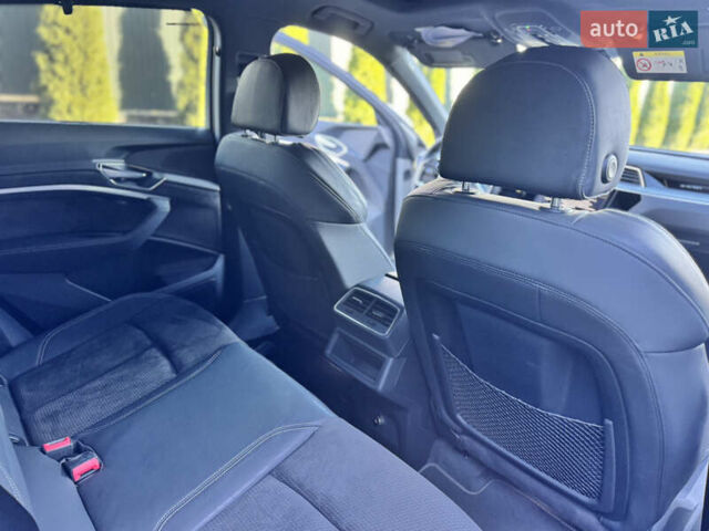 Сірий Ауді E-Tron, об'ємом двигуна 0 л та пробігом 105 тис. км за 34000 $, фото 29 на Automoto.ua