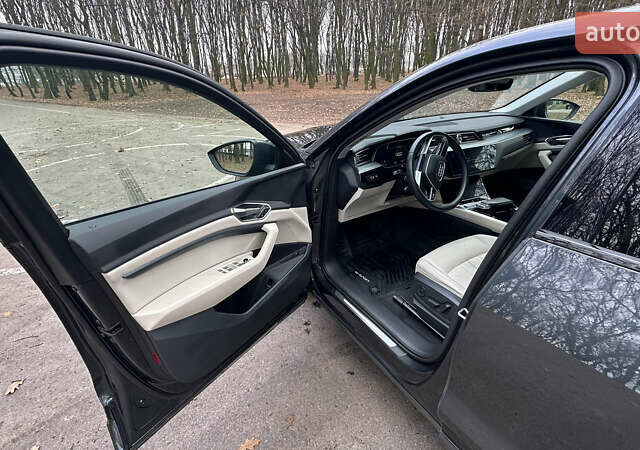 Сірий Ауді E-Tron, об'ємом двигуна 0 л та пробігом 83 тис. км за 29700 $, фото 6 на Automoto.ua