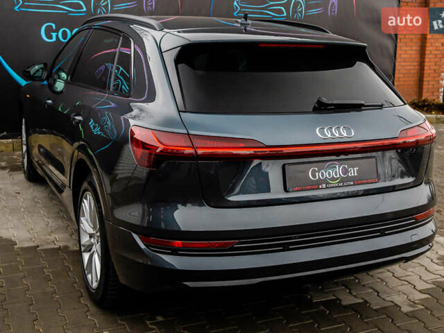 Сірий Ауді E-Tron, об'ємом двигуна 0 л та пробігом 154 тис. км за 25900 $, фото 25 на Automoto.ua
