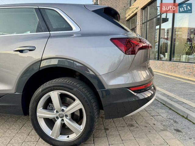 Сірий Ауді E-Tron, об'ємом двигуна 0 л та пробігом 143 тис. км за 27900 $, фото 20 на Automoto.ua